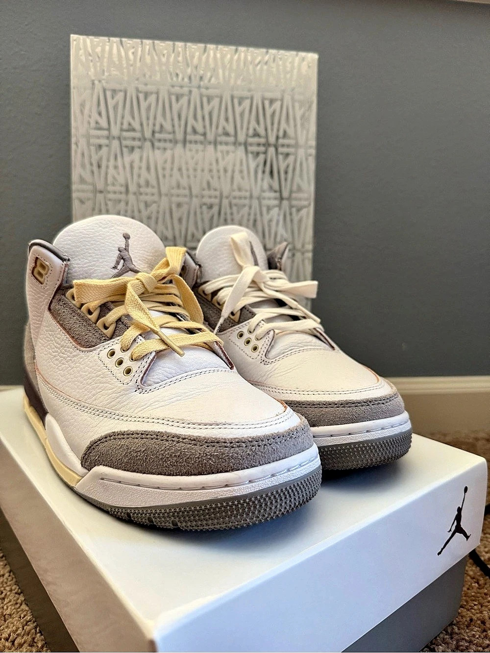 Jordan Air Jordan 4 Retro SP Sneakers White & Gray US 8 Like New